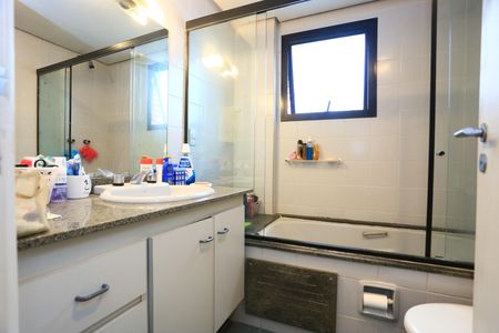 Apartamento para alugar com 123m², 3 quartos e 2 vagasBanheiro da Suíte