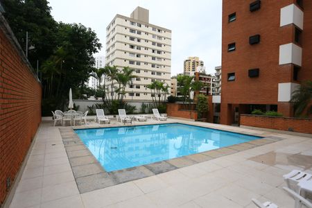 Apartamento para alugar com 123m², 3 quartos e 2 vagasÁrea comum - Piscina