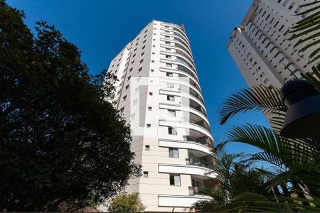 Apartamento para alugar com 100m², 3 quartos e 2 vagasFachada
