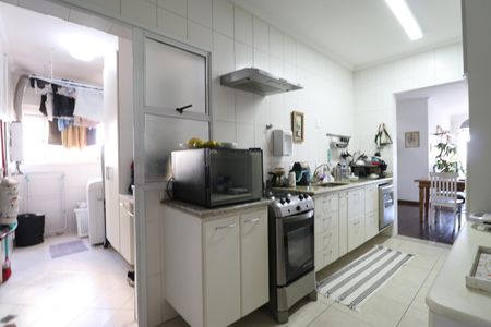 Apartamento para alugar com 100m², 3 quartos e 2 vagasCozinha e Área de Serviço