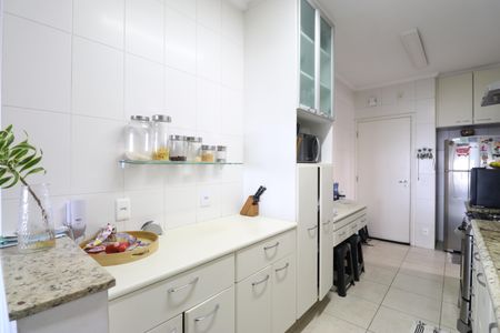 Apartamento para alugar com 100m², 3 quartos e 2 vagasCozinha e Área de Serviço