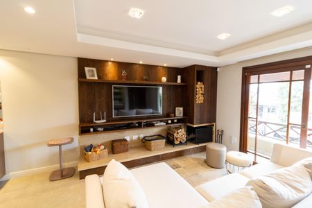 Casa à venda com 211m², 3 quartos e 3 vagasSala