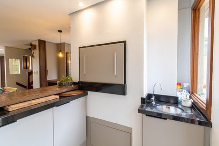 Casa à venda com 211m², 3 quartos e 3 vagasChurrasqueira