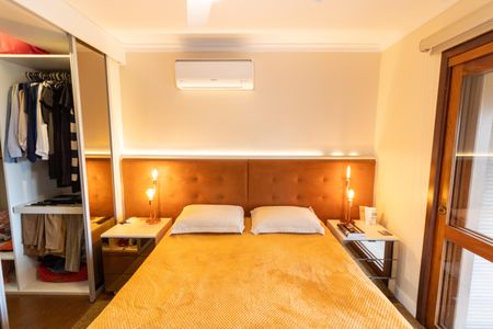 Casa à venda com 211m², 3 quartos e 3 vagasSuíte