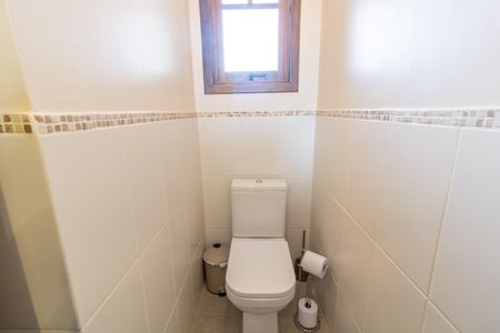 Casa à venda com 211m², 3 quartos e 3 vagasLavabo