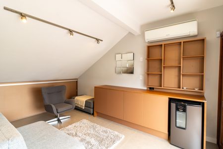 Casa à venda com 211m², 3 quartos e 3 vagasSala 2