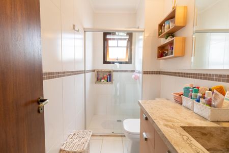 Casa à venda com 211m², 3 quartos e 3 vagasBanheiro