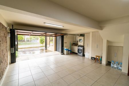 Casa à venda com 211m², 3 quartos e 3 vagasGaragem