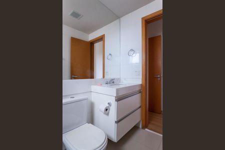 Apartamento à venda com 77m², 2 quartos e 2 vagas Apartamento à venda com 77m², 2 quartos e 2 vagasBanheiro suite