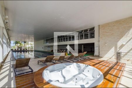 Apartamento à venda com 77m², 2 quartos e 2 vagas Apartamento à venda com 77m², 2 quartos e 2 vagasPiscina Coberta