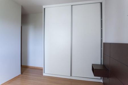 Apartamento à venda com 77m², 2 quartos e 2 vagas Apartamento à venda com 77m², 2 quartos e 2 vagassuite