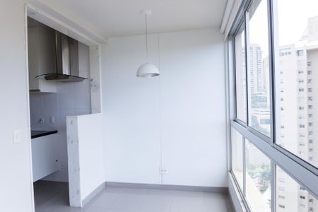 Apartamento à venda com 77m², 2 quartos e 2 vagas Apartamento à venda com 77m², 2 quartos e 2 vagasSala de Jantar