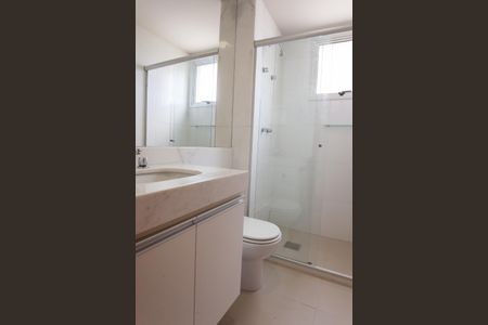 Apartamento à venda com 77m², 2 quartos e 2 vagas Apartamento à venda com 77m², 2 quartos e 2 vagasBanheiro Social