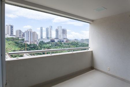 varanda sala de apartamento à venda com 2 quartos, 77m² em Vale do Sereno, Nova Lima