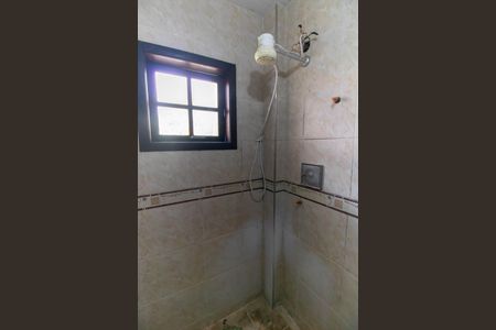 Casa à venda com 450m², 2 quartos e 3 vagasBanheiro 2