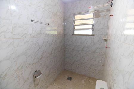 Casa à venda com 450m², 2 quartos e 3 vagasBanheiro 1
