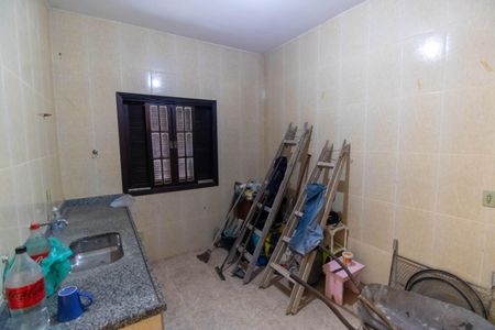 Casa à venda com 450m², 2 quartos e 3 vagasCozinha e Área de Serviço