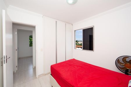 Apartamento à venda com 70m², 3 quartos e 1 vagaQUARTO2