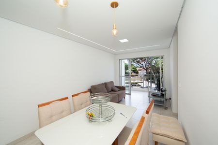 Apartamento à venda com 70m², 3 quartos e 1 vagaSALA