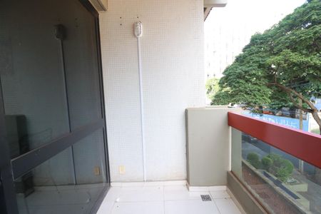 Varanda de apartamento para alugar com 1 quarto, 52m² em Centro, Ribeirão Preto