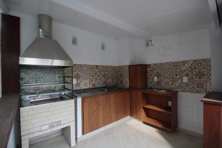 Casa à venda com 195m², 4 quartos e 1 vagaChurrasqueira