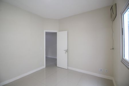 Casa à venda com 195m², 4 quartos e 1 vagaQuarto1