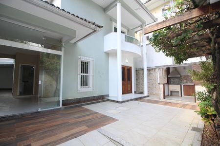 Casa à venda com 195m², 4 quartos e 1 vagaÁrea Externa