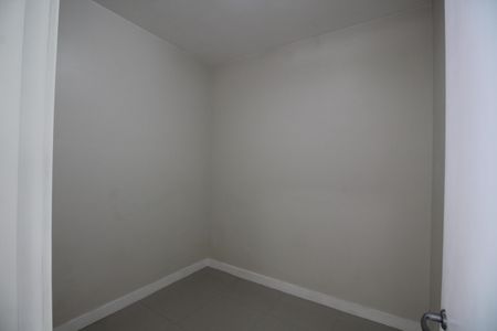 Casa à venda com 195m², 4 quartos e 1 vagaQuarto 4 - Closet