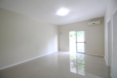 Casa à venda com 195m², 4 quartos e 1 vagaQuarto 4