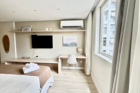 Quarto  de apartamento à venda com 1 quarto, 30m² em Copacabana, Rio de Janeiro
