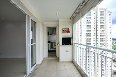 Varanda de apartamento à venda com 3 quartos, 126m² em Jardim Wanda, Taboão da Serra