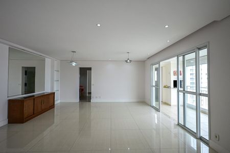 Sala de apartamento à venda com 3 quartos, 126m² em Jardim Wanda, Taboão da Serra