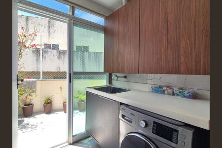 Apartamento à venda com 200m², 3 quartos e 2 vagasÁrea de Serviço 