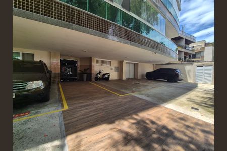 Apartamento à venda com 200m², 3 quartos e 2 vagasEntrada 