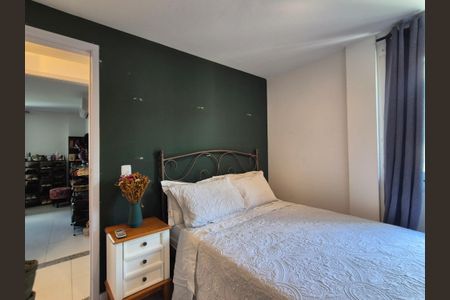 Apartamento à venda com 200m², 3 quartos e 2 vagasQuarto 