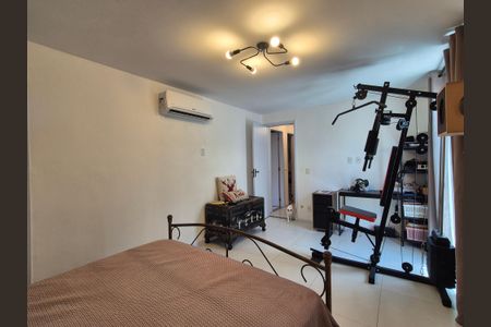 Apartamento à venda com 200m², 3 quartos e 2 vagasSuíte 