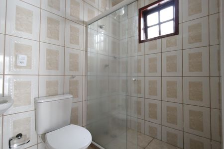Casa de condomínio para alugar com 100m², 3 quartos e 1 vaga Casa de condomínio para alugar com 100m², 3 quartos e 1 vagaBanheiro da Suíte