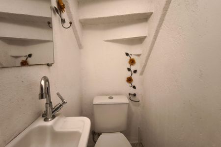 Casa de condomínio à venda com 72m², 2 quartos e 2 vagasLavabo