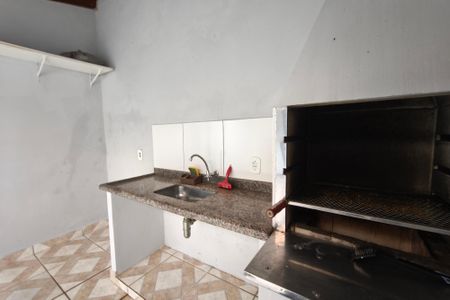 Casa de condomínio à venda com 72m², 2 quartos e 2 vagasv