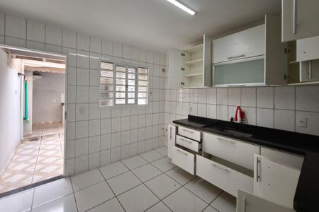 Casa de condomínio à venda com 72m², 2 quartos e 2 vagasCozinha
