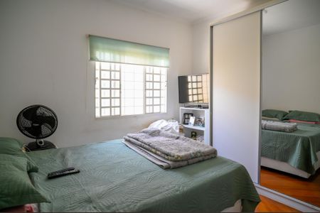 Casa à venda com 138m², 2 quartos e 4 vagasQuarto 2 - Suite