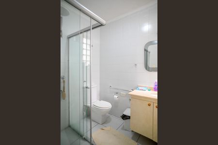 Casa à venda com 138m², 2 quartos e 4 vagasBanheiro Quarto 2 - Suite