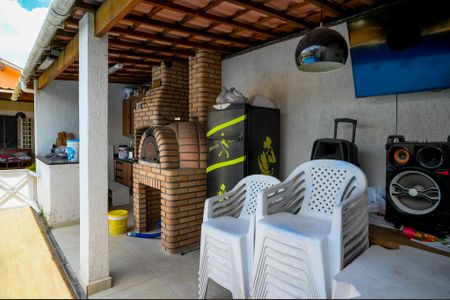 Casa à venda com 138m², 2 quartos e 4 vagasChurrasqueira