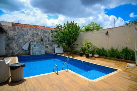 Casa à venda com 138m², 2 quartos e 4 vagasPiscina