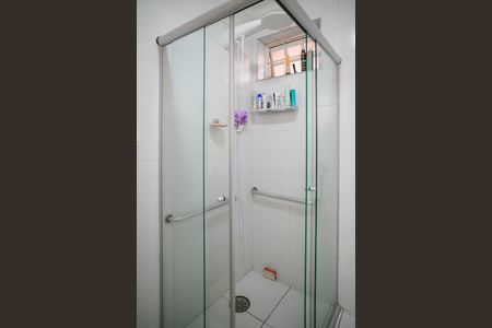 Casa à venda com 138m², 2 quartos e 4 vagasBanheiro Quarto 2 - Suite