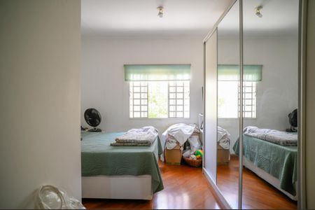 Casa à venda com 138m², 2 quartos e 4 vagasQuarto 2 - Suite