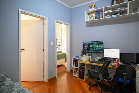 Casa à venda com 138m², 2 quartos e 4 vagasEscritório