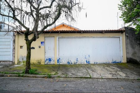 Casa à venda com 138m², 2 quartos e 4 vagasFachada