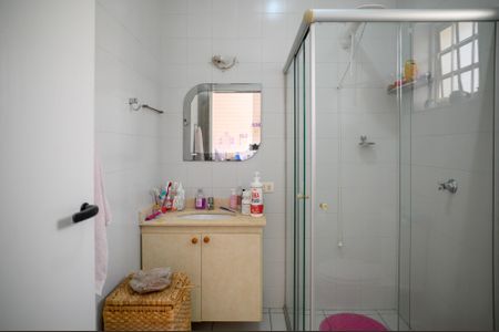 Casa à venda com 138m², 2 quartos e 4 vagasBanheiro Quarto 1 - Suite