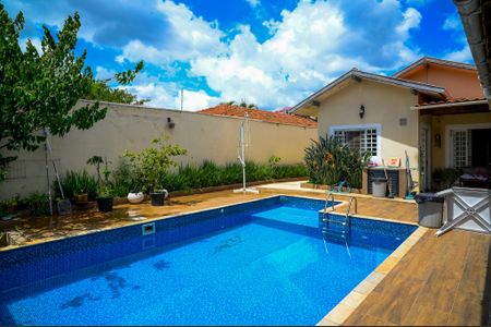 Casa à venda com 138m², 2 quartos e 4 vagasPiscina